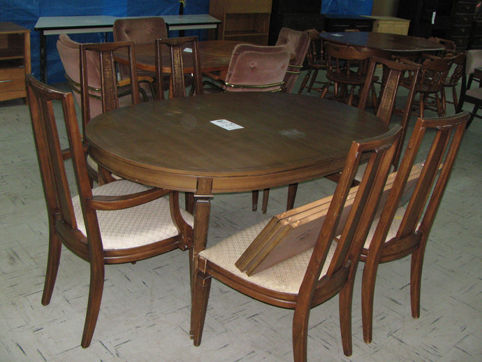 7 Piece Dinette w/ 3 Leaves- Item #UC9331-1