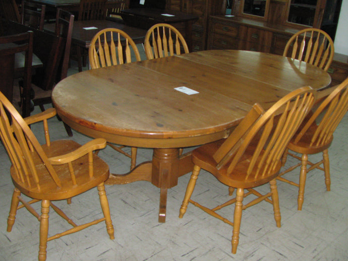 Oak 7 Piece Dinette w/Leaf- Item #UC9440-1